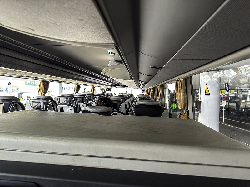 Interiér v prémiové třídě Fun&Relax + v autobusu RegioJet