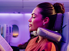 Konec cestovním polštářkům? Emirates představily opěrku, která obejme hlavu i krk