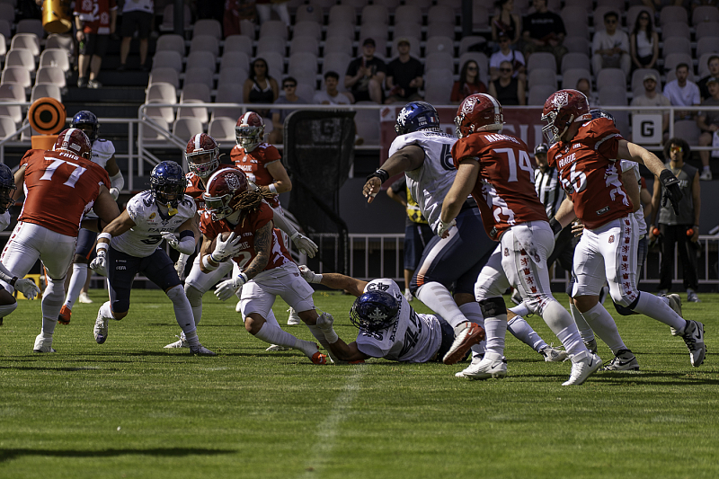 EFA Prague Lions vs. Paris Musketeers
