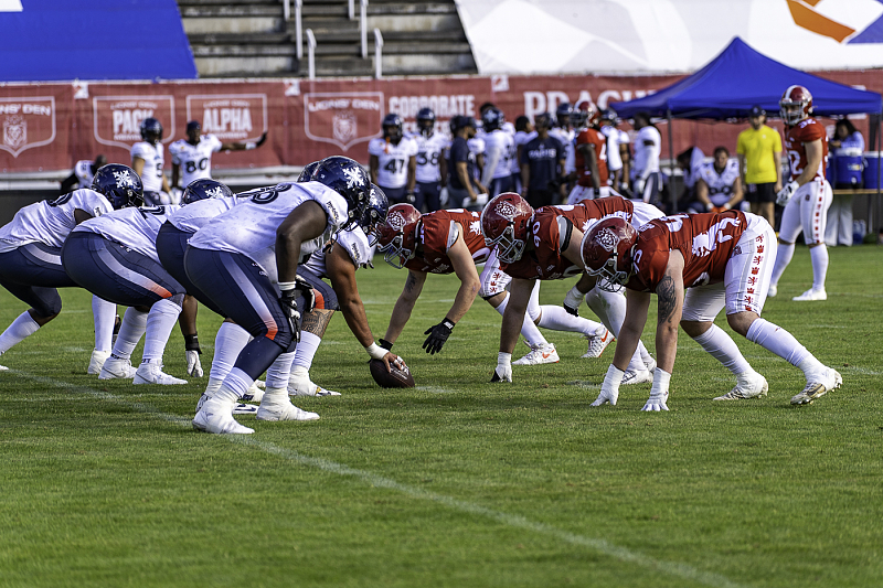 EFA Prague Lions vs. Paris Musketeers