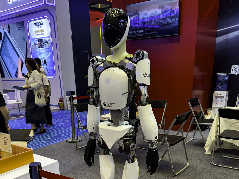 Humanoidní robot na Canton Fair 2026