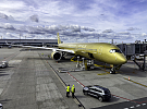 REPORTÁŽ: Zlatý Airbus STARLUX AIRSORAYAMA zažil evropskou premiéru v Praze. Luxus i na palubě