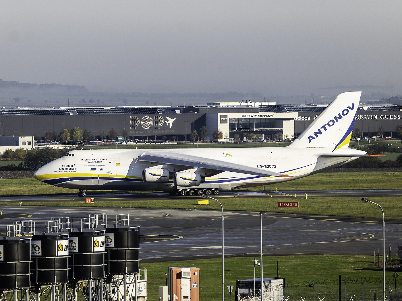 Antonov An-124 Ruslan na Letišti Praha, ilustrační foto