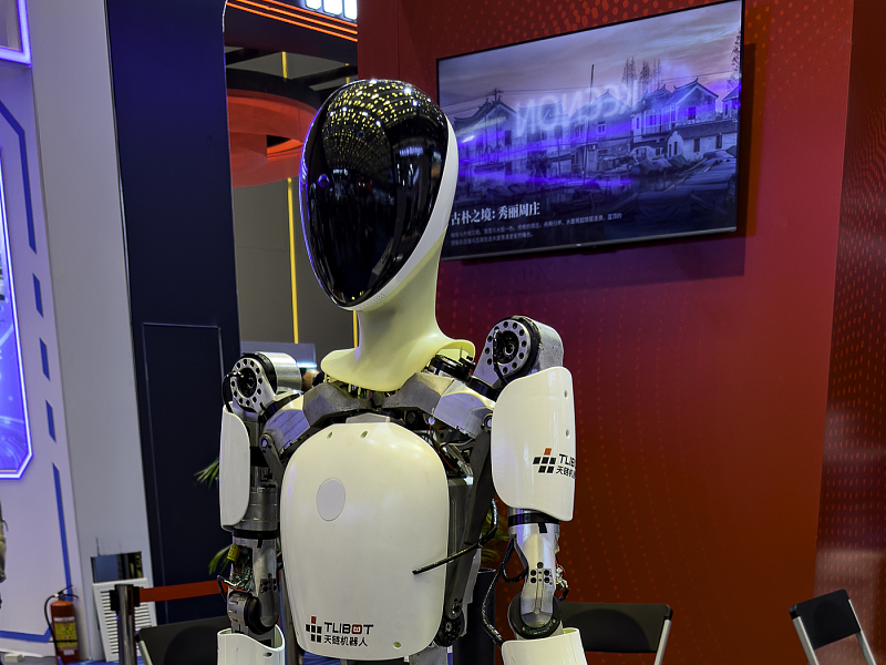 Humanoidní robot na veletrhu Canton Fair 2026