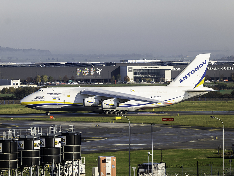 Antonov An-124 Ruslan na Letišti Praha, ilustrační foto