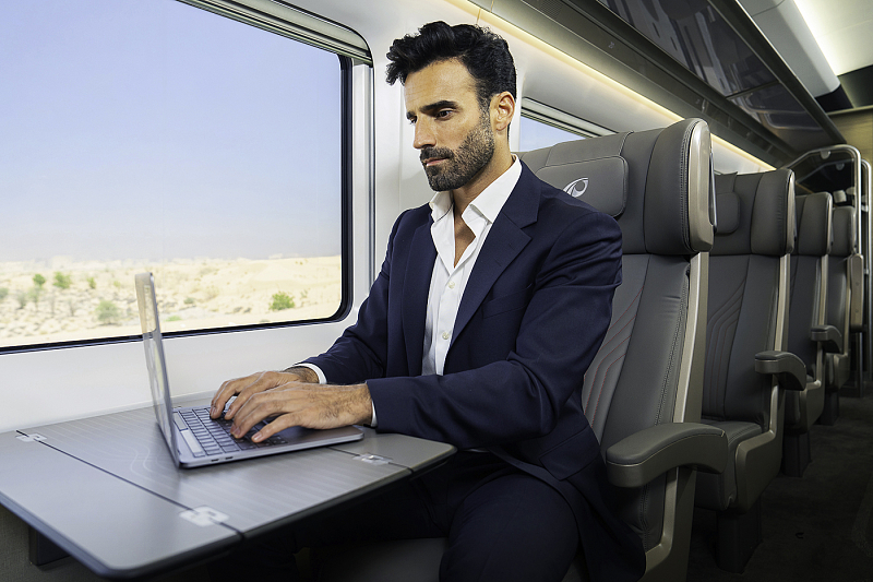 Etihad Rail interiér