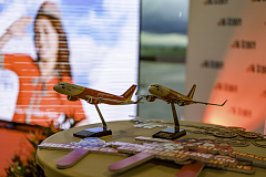 Ceremoniál VietJet na Letišti Praha