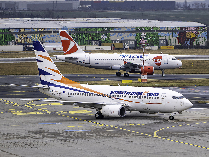 Poslední Airbus ve vlastnictví ČSA a Boeing 737 společnosti Smartwings (archivní foto)