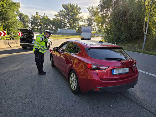Překročení rychlosti i alkohol za volantem