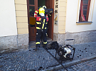 Požár ve firmě na repasi baterií zaměstnal čtyři jednotky hasičů